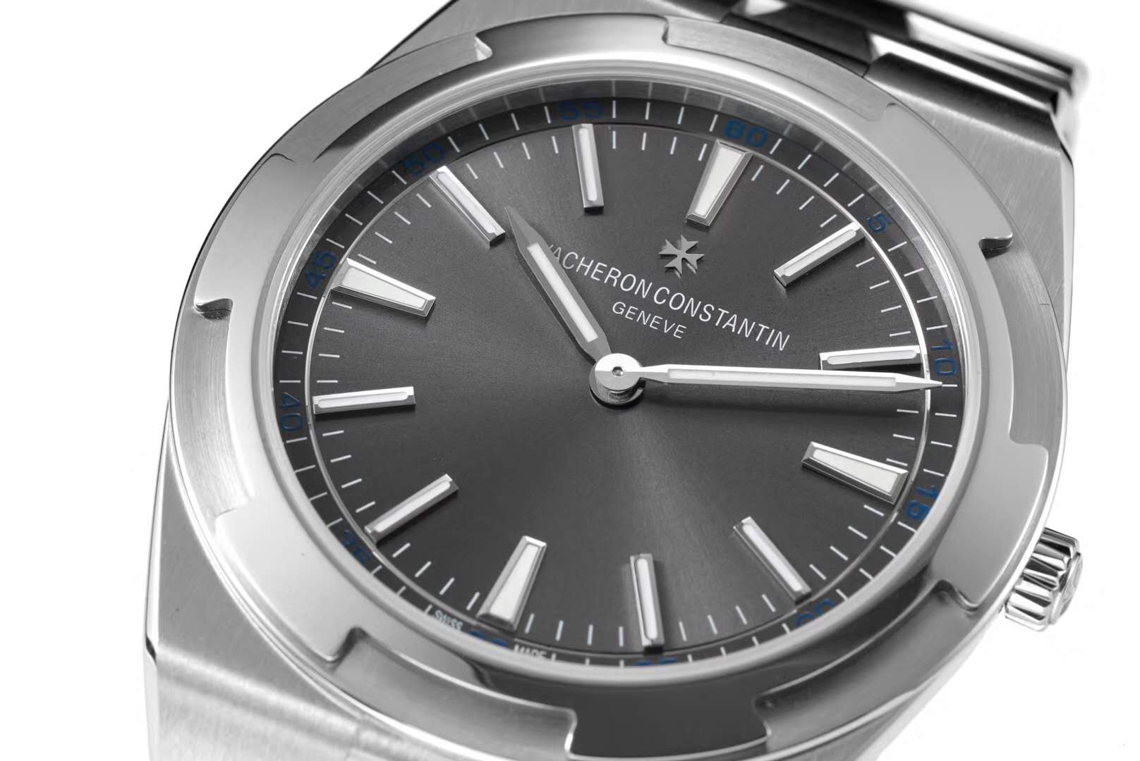 Overseas Grey Dial Ref: 4500V