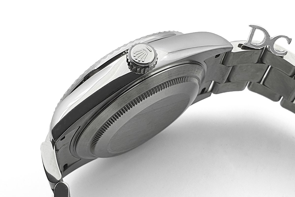 Sky-Dweller 326934 White Dial in White Gold