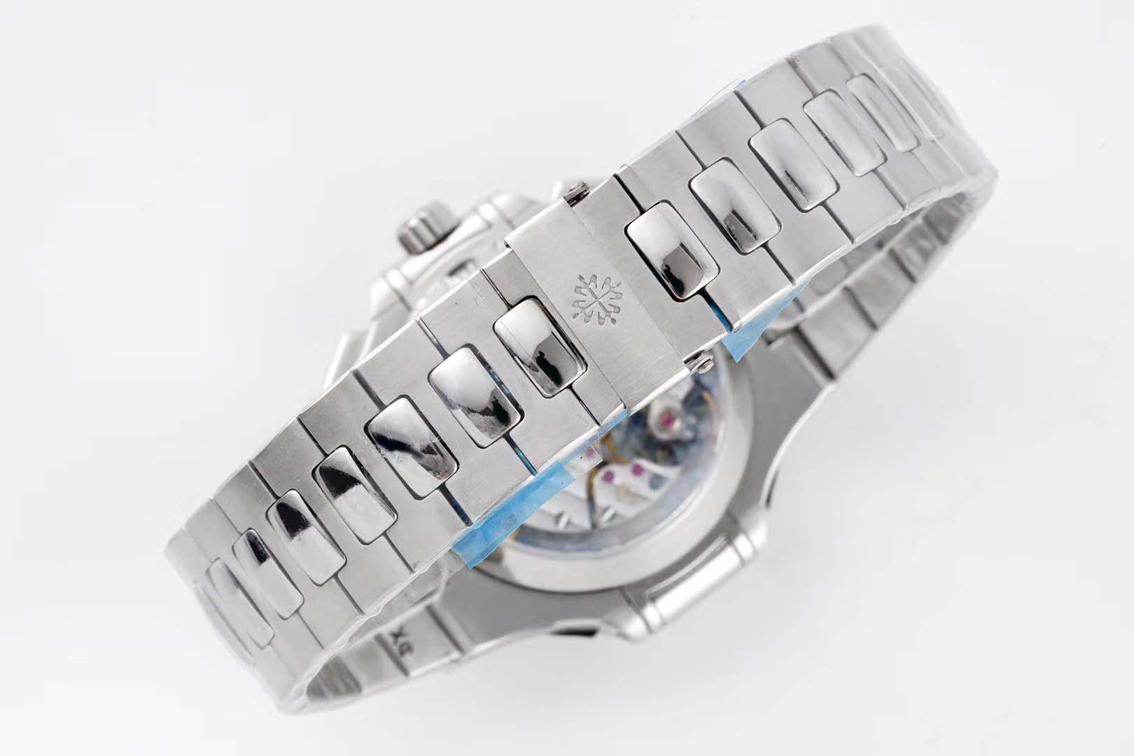 Nautilus 5980/1A-019 White Dial in Steel