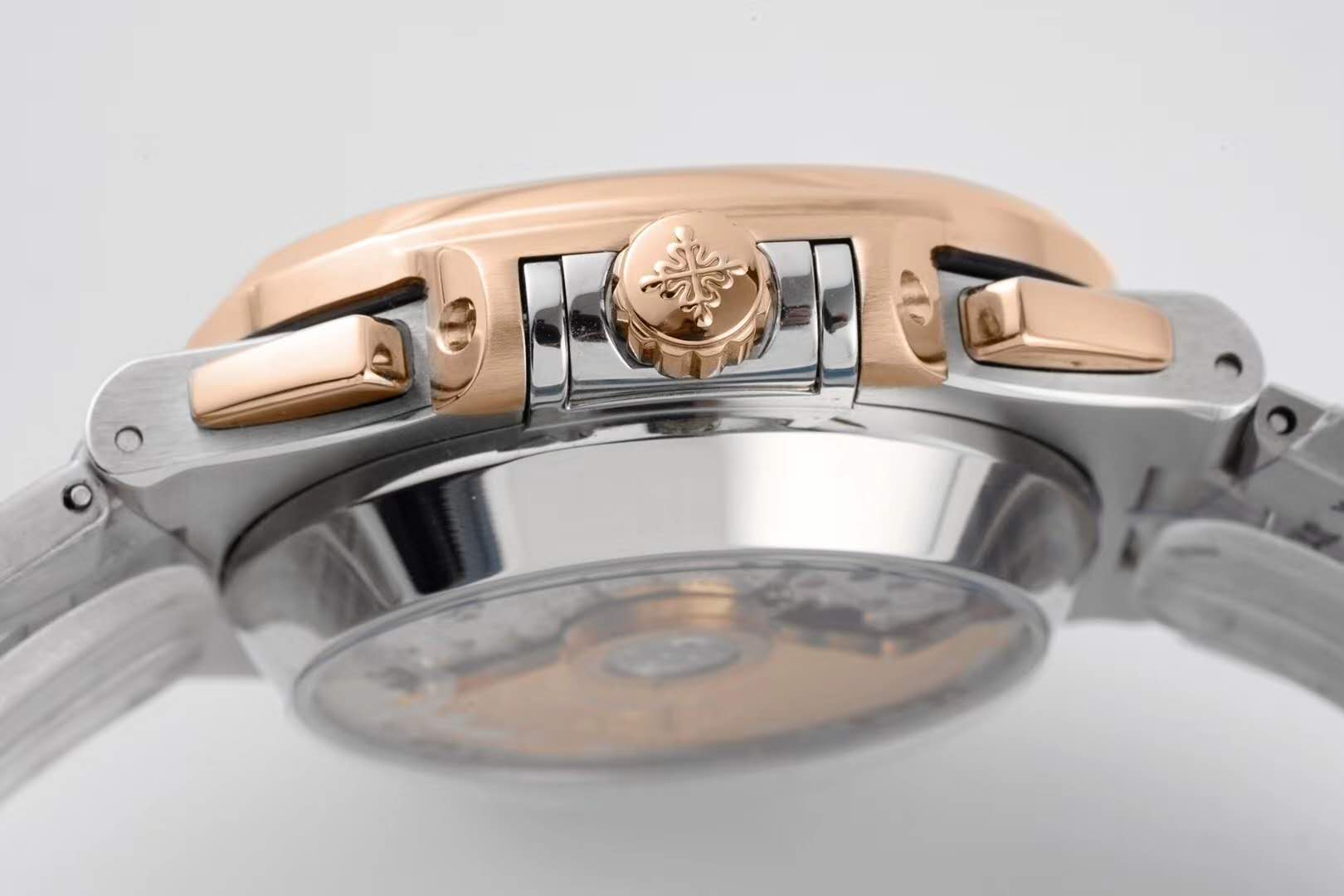 Nautilus Chronograph 5980/1AR in Steel and Rose Gold