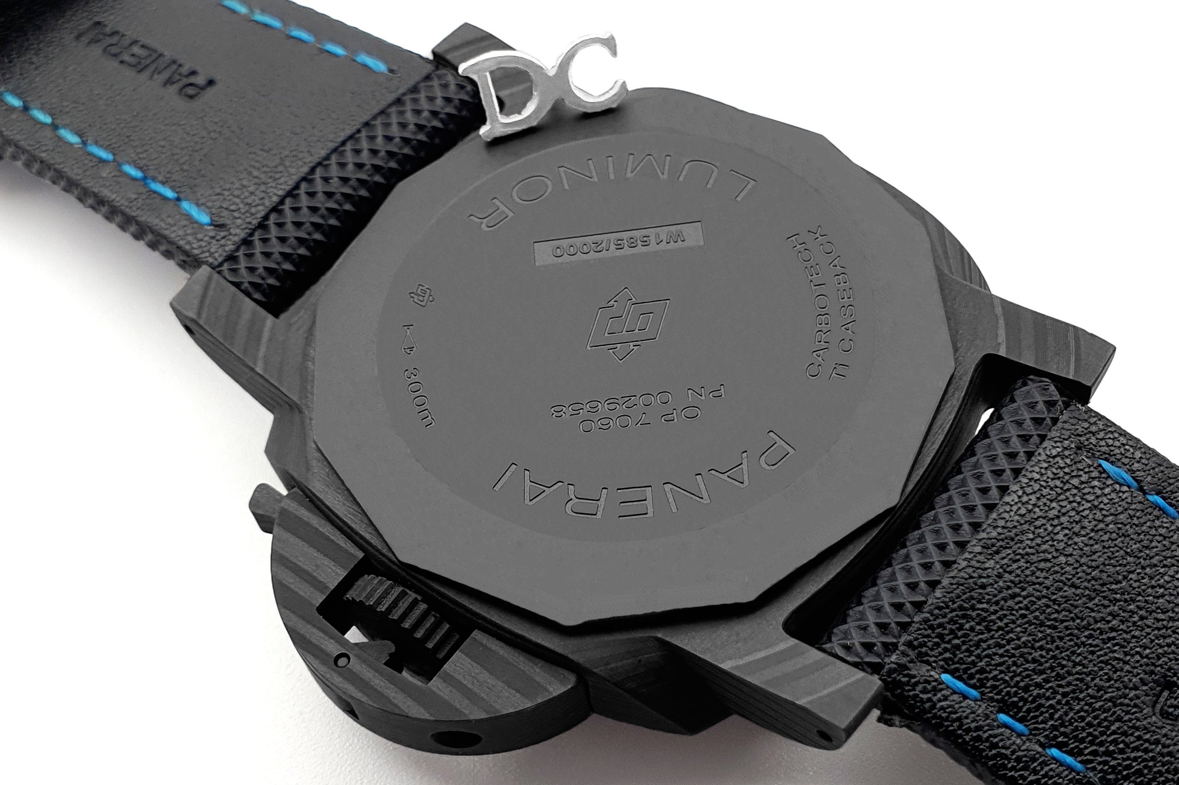Pam1661 Luminor Marina Carbotech 44mm