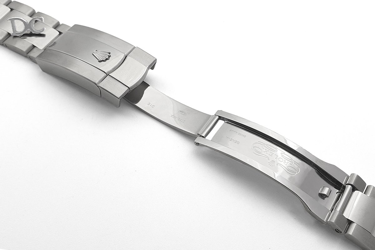 Sky-Dweller 326934 White Dial in White Gold