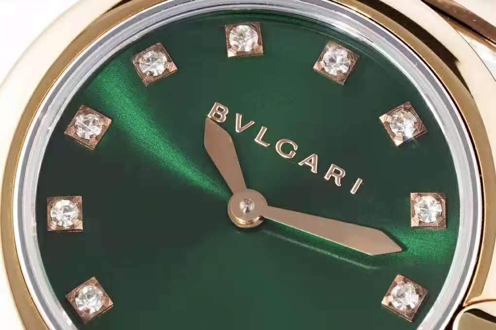 Lvcea Emerald Green Dial in Rose Gold/Steel