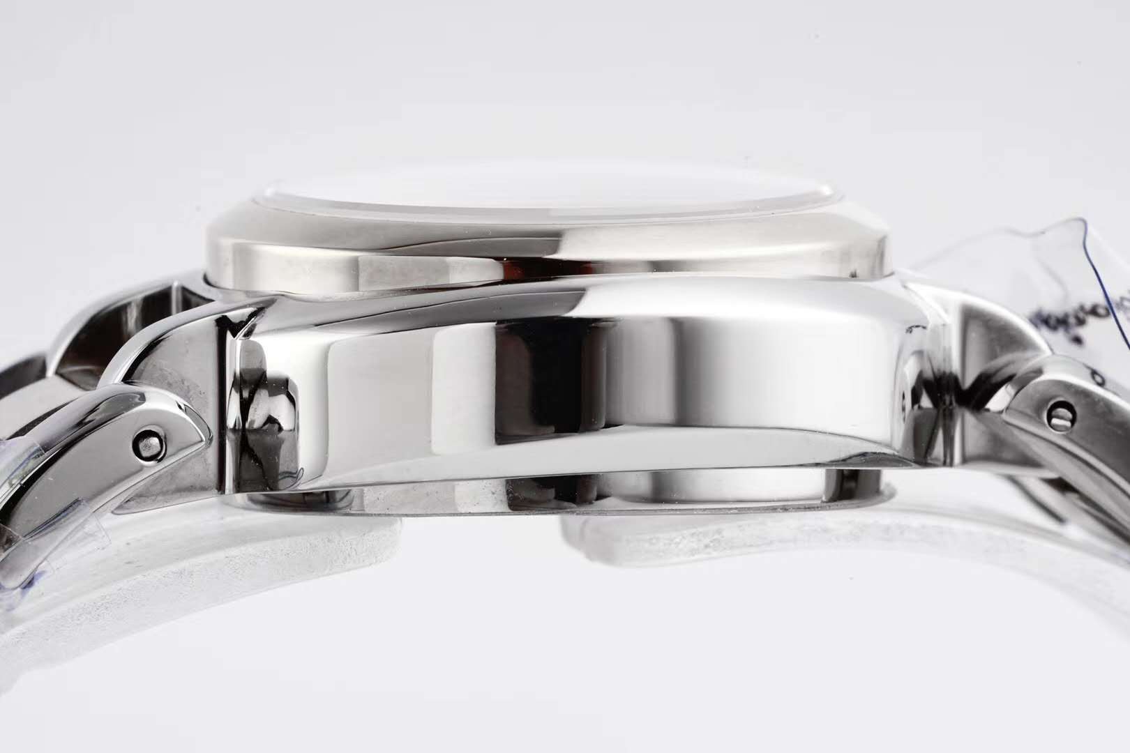 Primaluna MOP White Dial with D1am0nd Markers