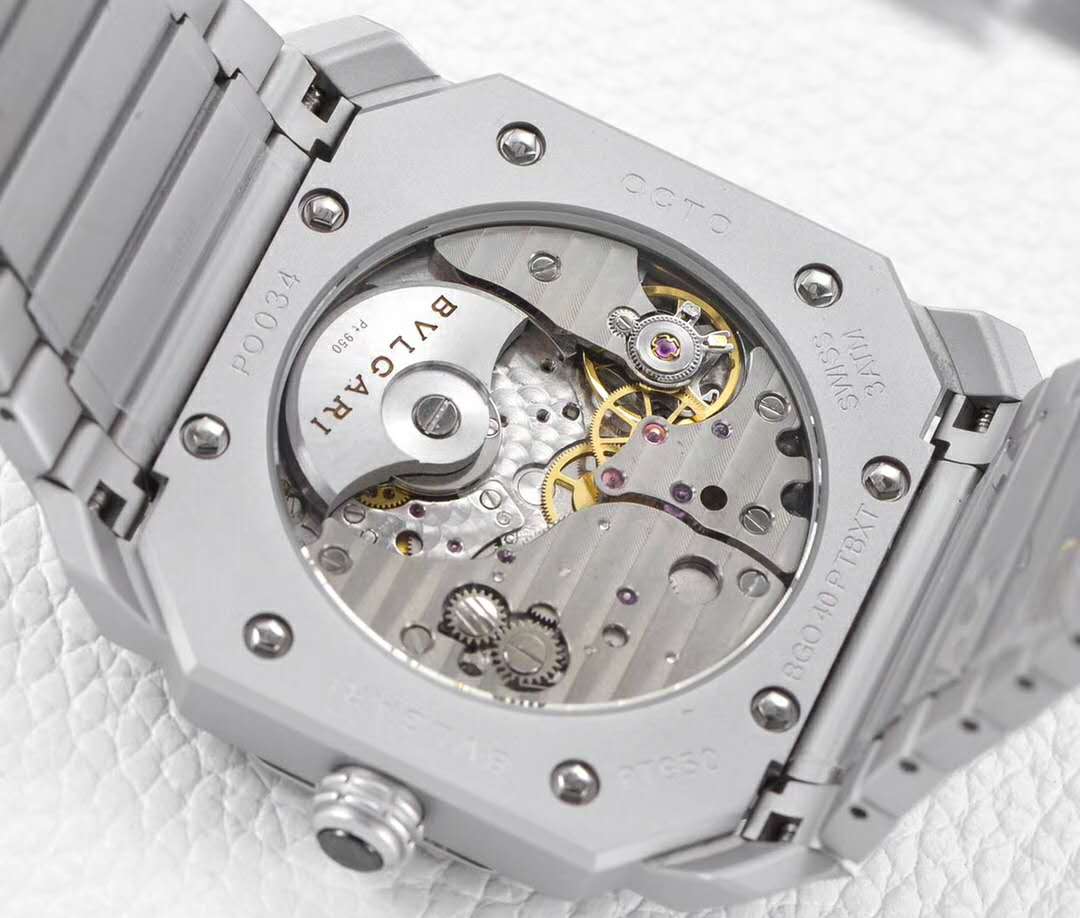 Octo Finissimo Ref: 102713 Grey Dial
