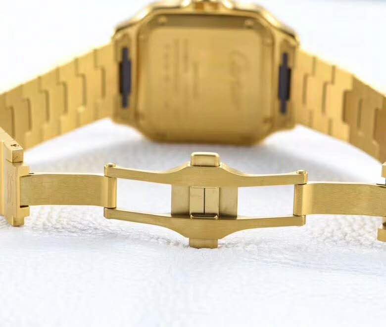 Santos de Ca*t1er White Dial with D1am0nd Bezel in Yellow Gold