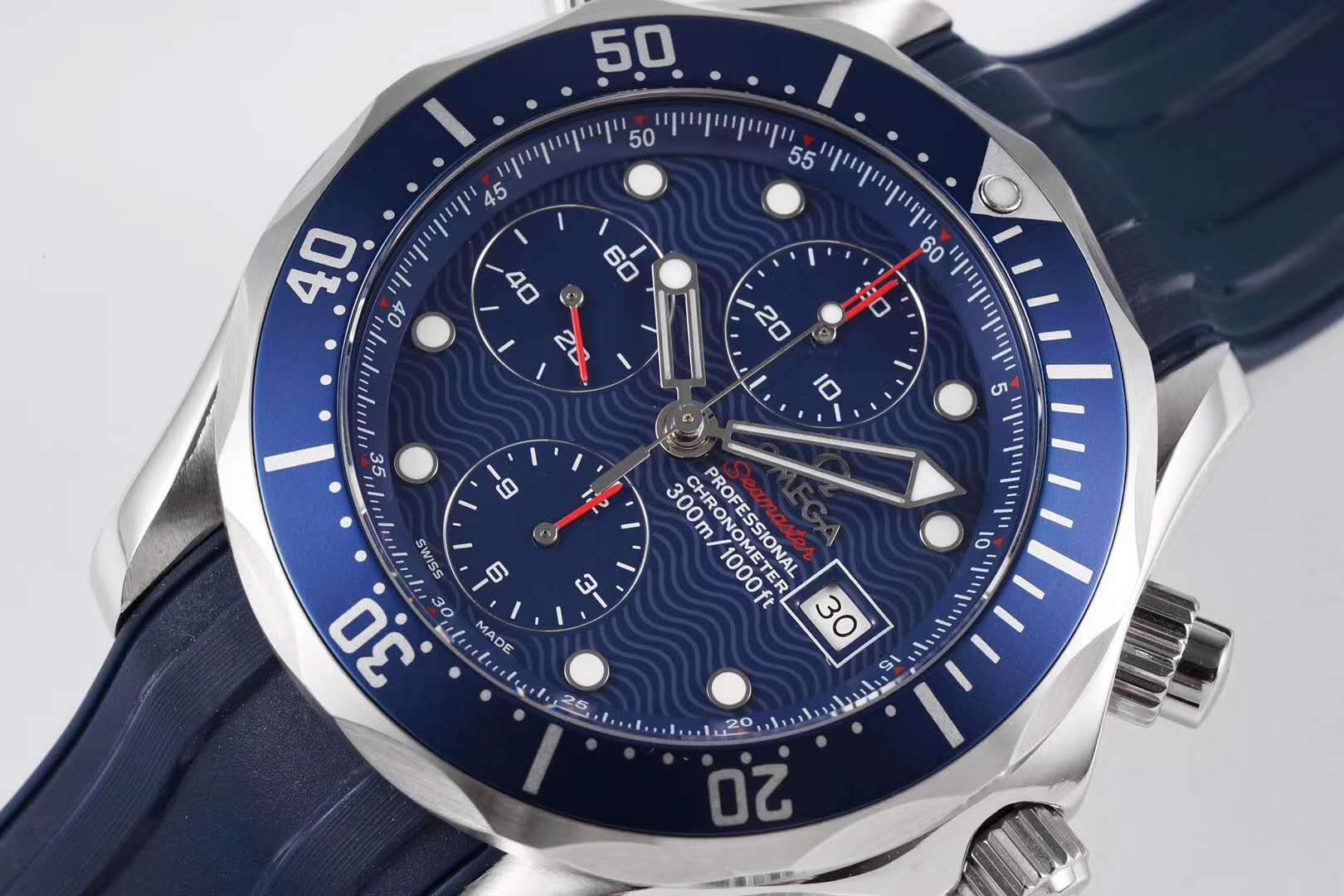 Seamaster Diver 300m Chronograph Blue Dial on Rubber Strap