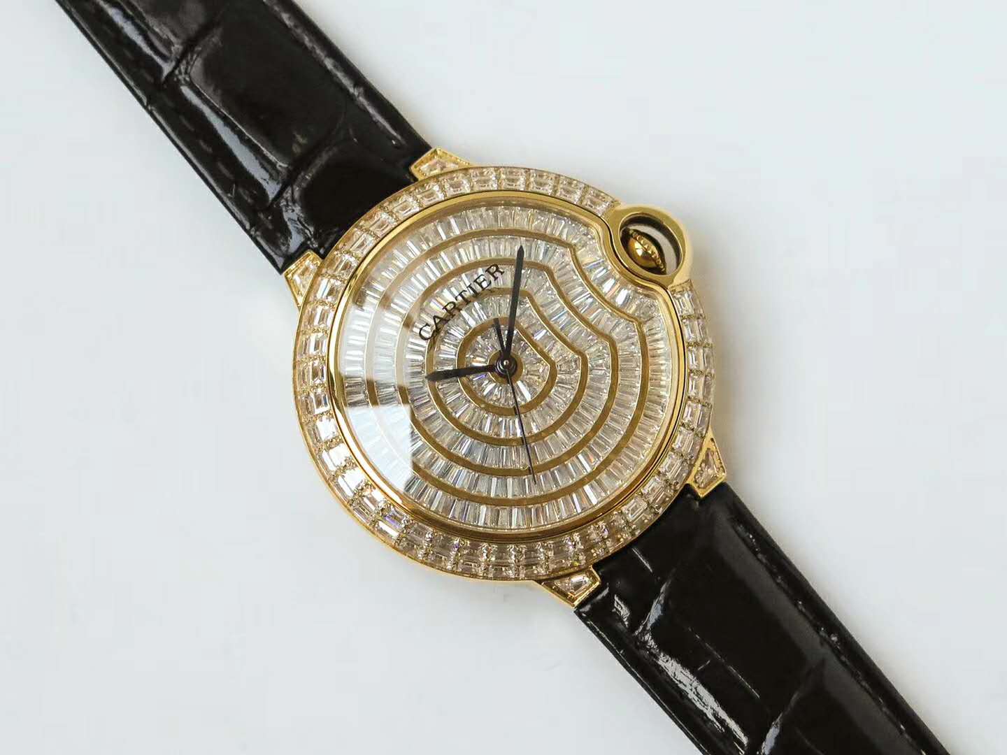 Ballon Bleu de Ca*t1er 42mm D1am0nd Paved Dial in Yellow Gold