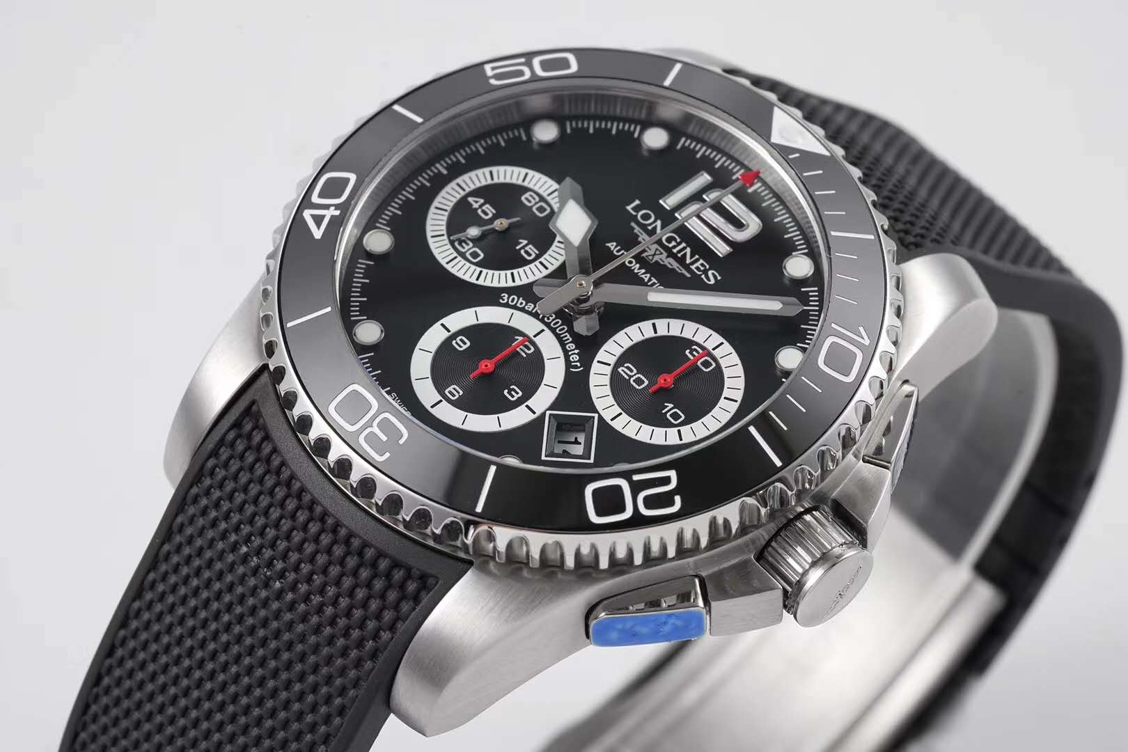 Hydroconquest Black Dial on Rubber Strap