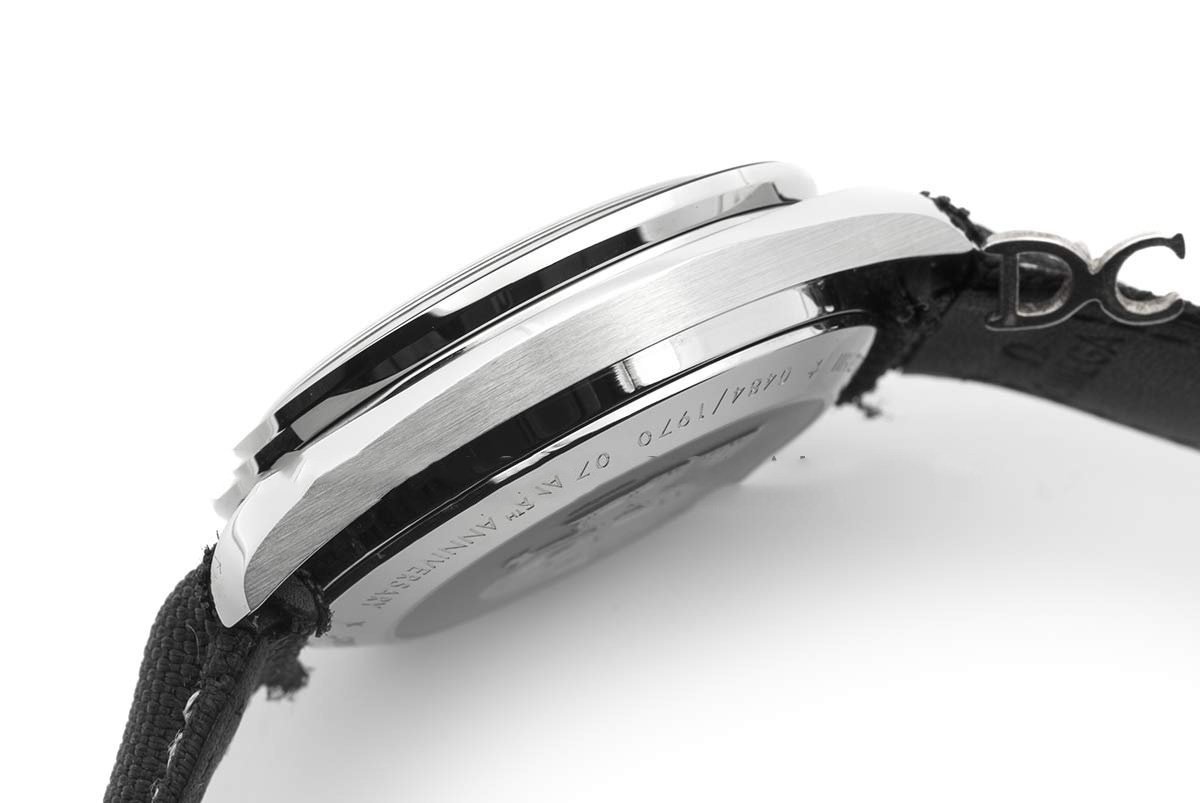 Speedmaster Professional Apollo 13 Silver Snoopy Award