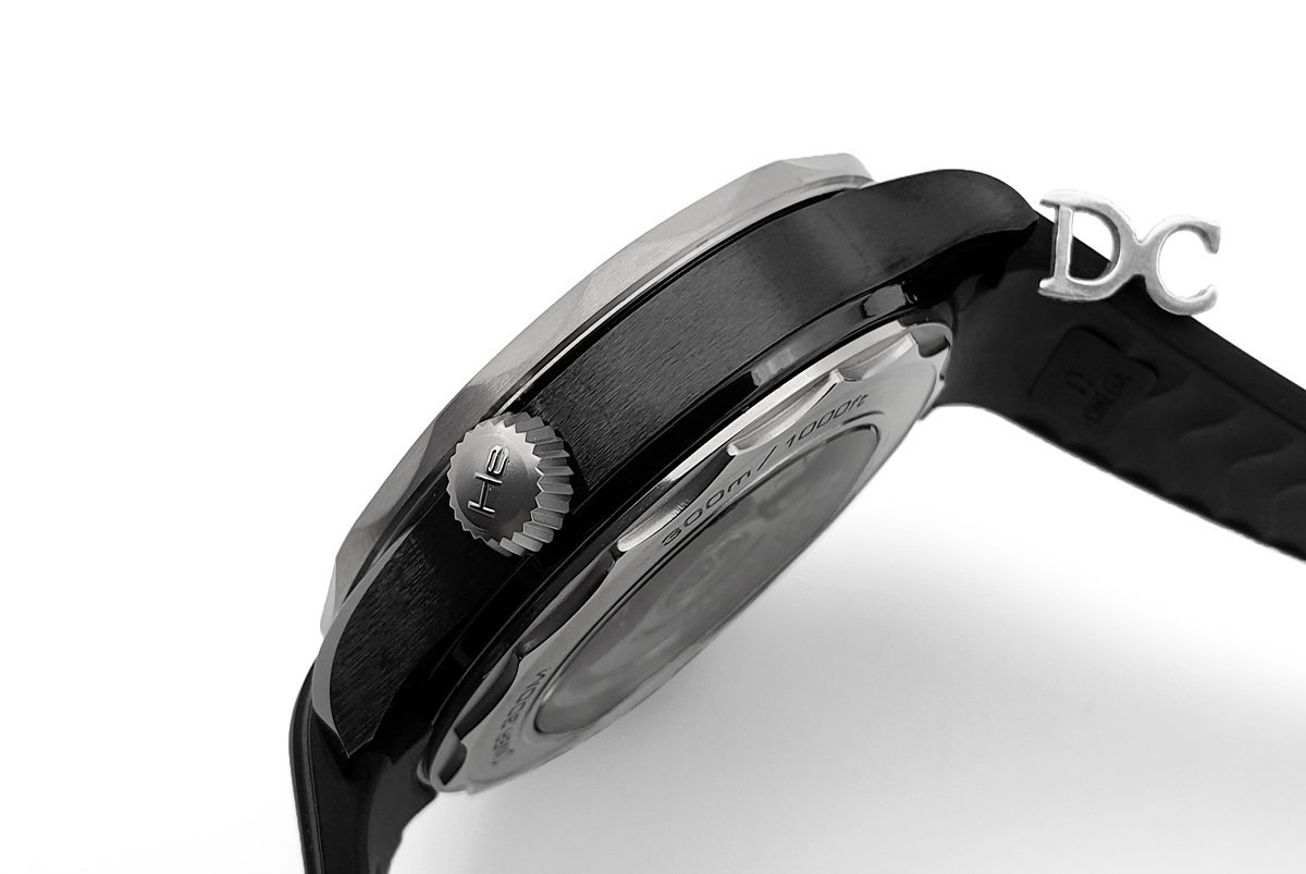 Seamaster Diver 300M Co-Axial Master Chronometer Black Dial 43.5mm on Black Rubber Strap