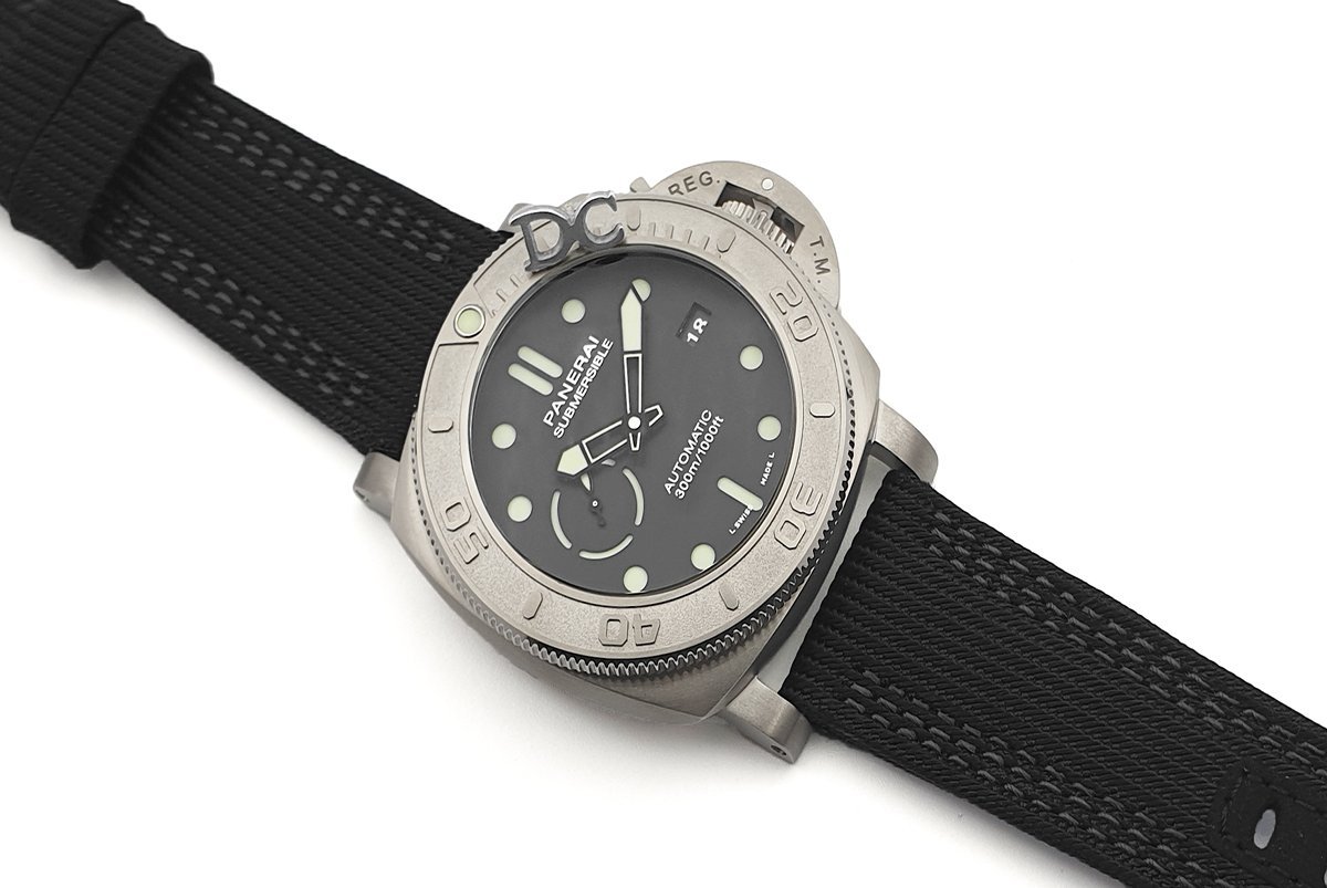 PAM984 Submersible Mike Horn Edition