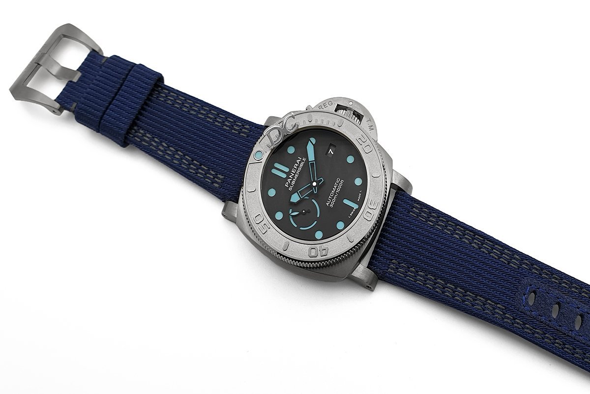 PAM985 Submersible Mike Horn Edition