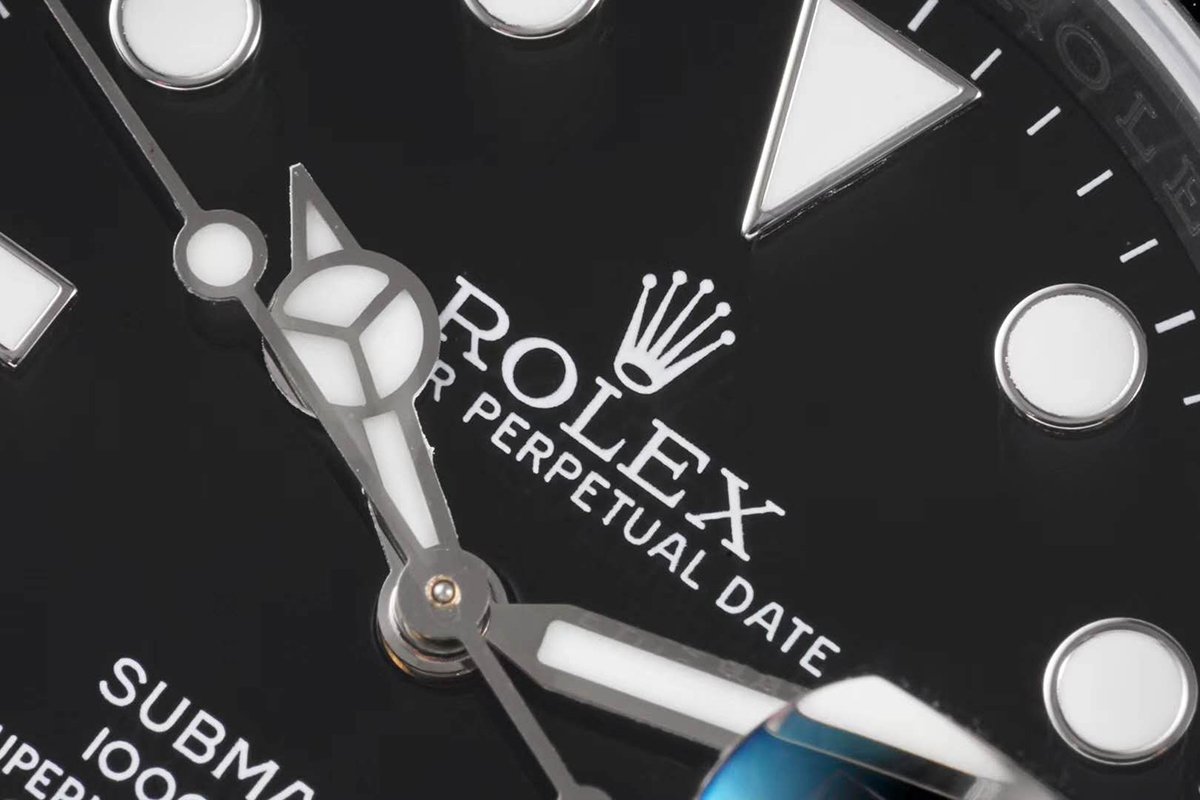 Submariner 116610LN in PVD Black