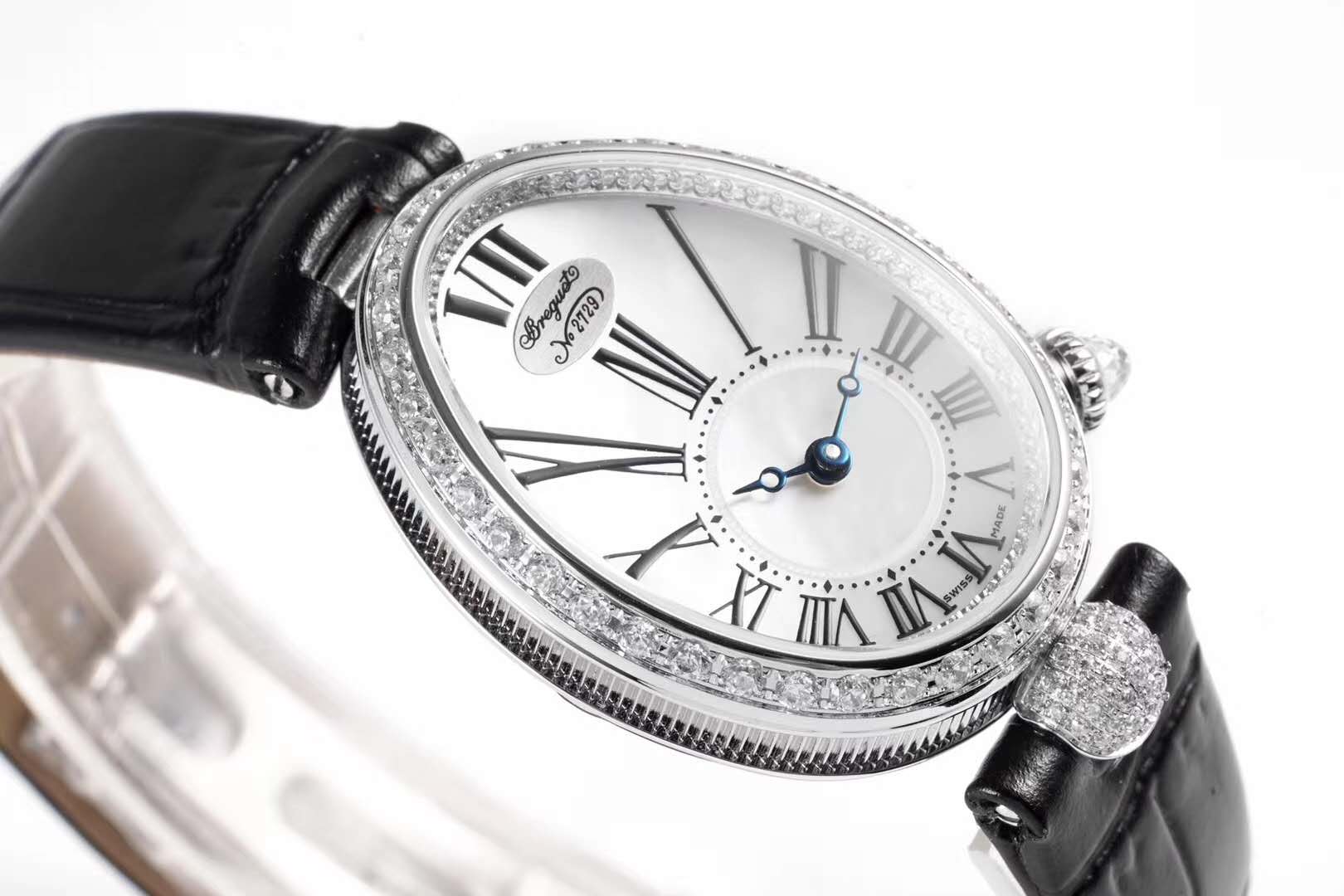 Reine de Naples in White Gold
