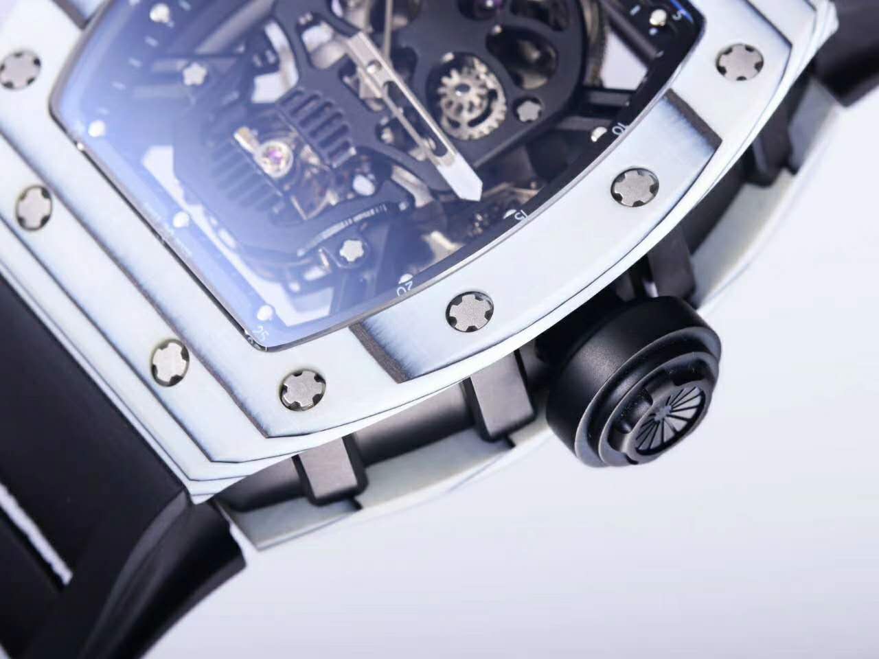 RM 052-01 Tourbillon Black Skull in White NTPT Carbon