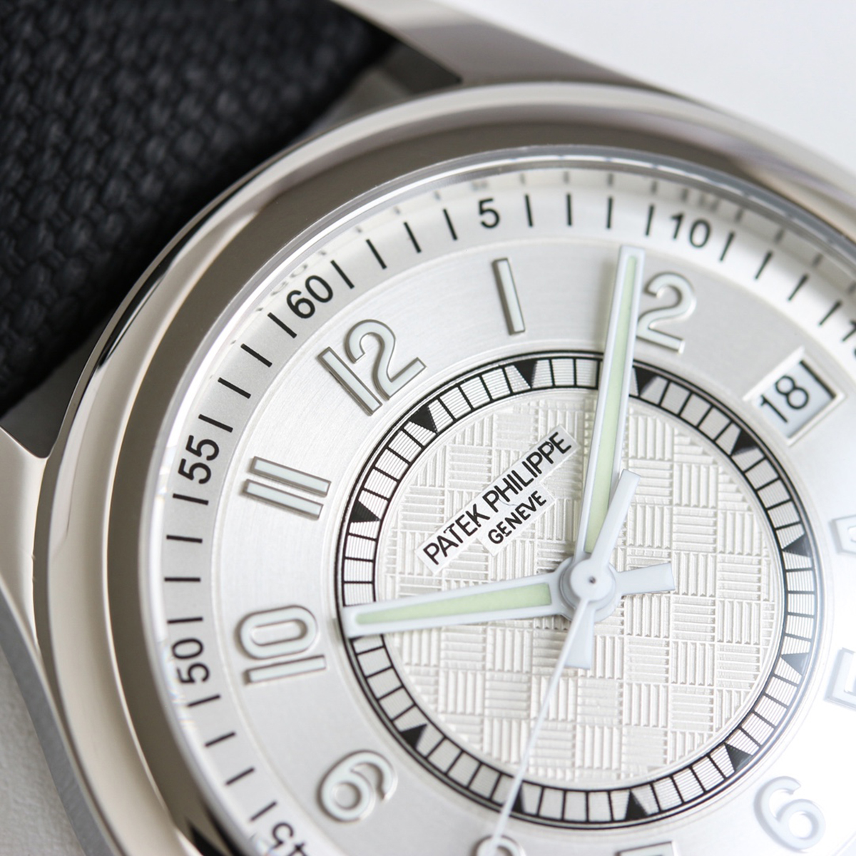 Calatrava 6007 White Dial in White Gold