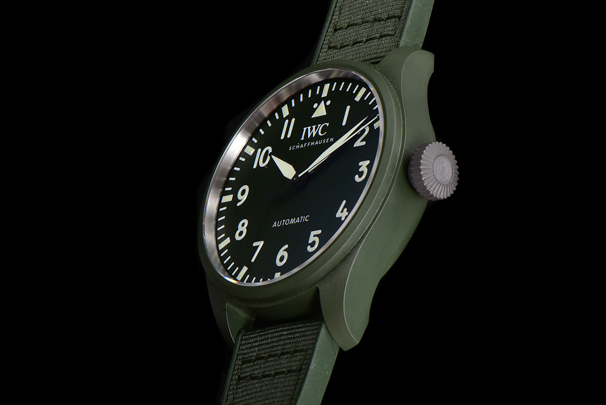 Big Pilot’s Watch 43 IW329802 Top Gun Edition Woodland on Camo Strap
