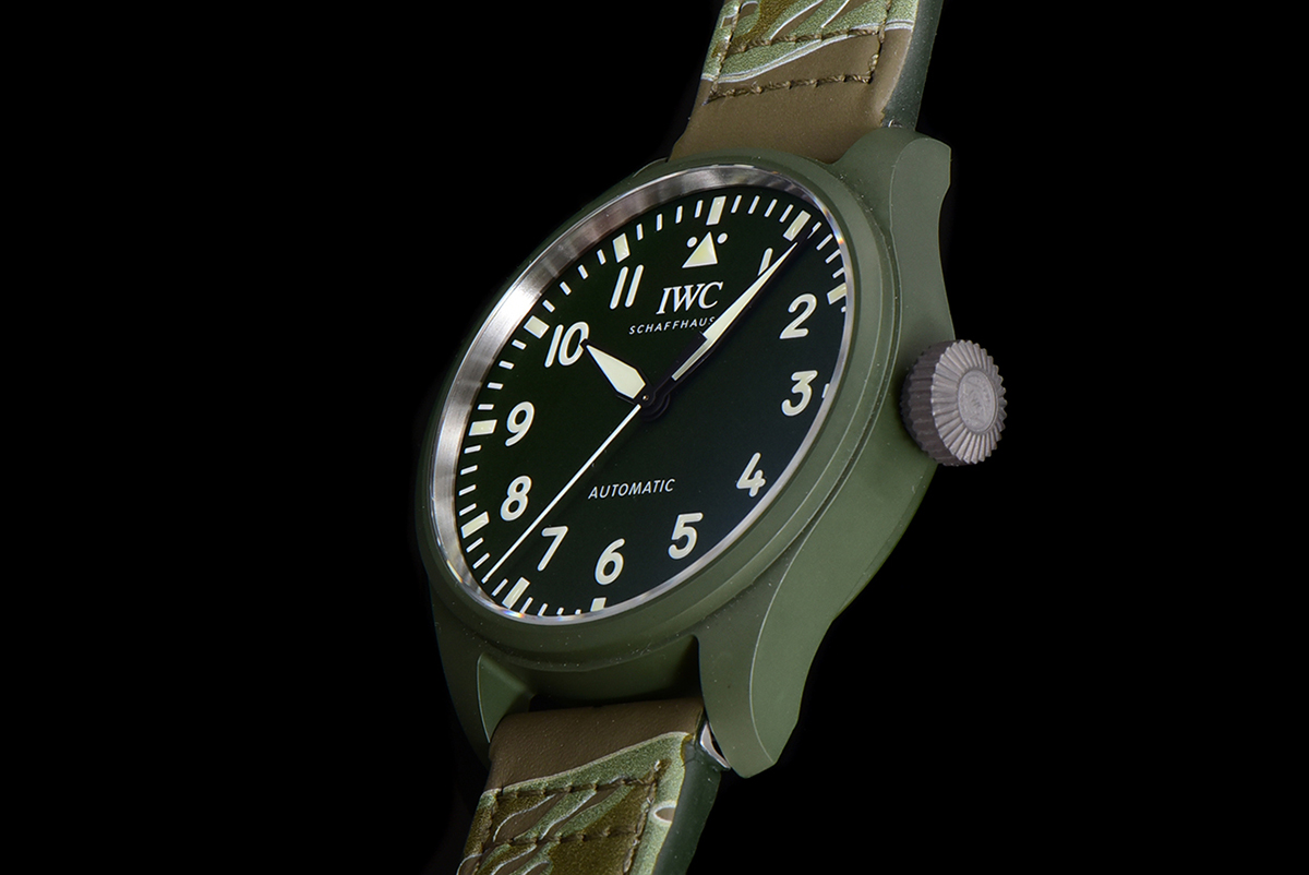 Big Pilot’s Watch 43 IW329802 Top Gun Edition Woodland on Camo Strap