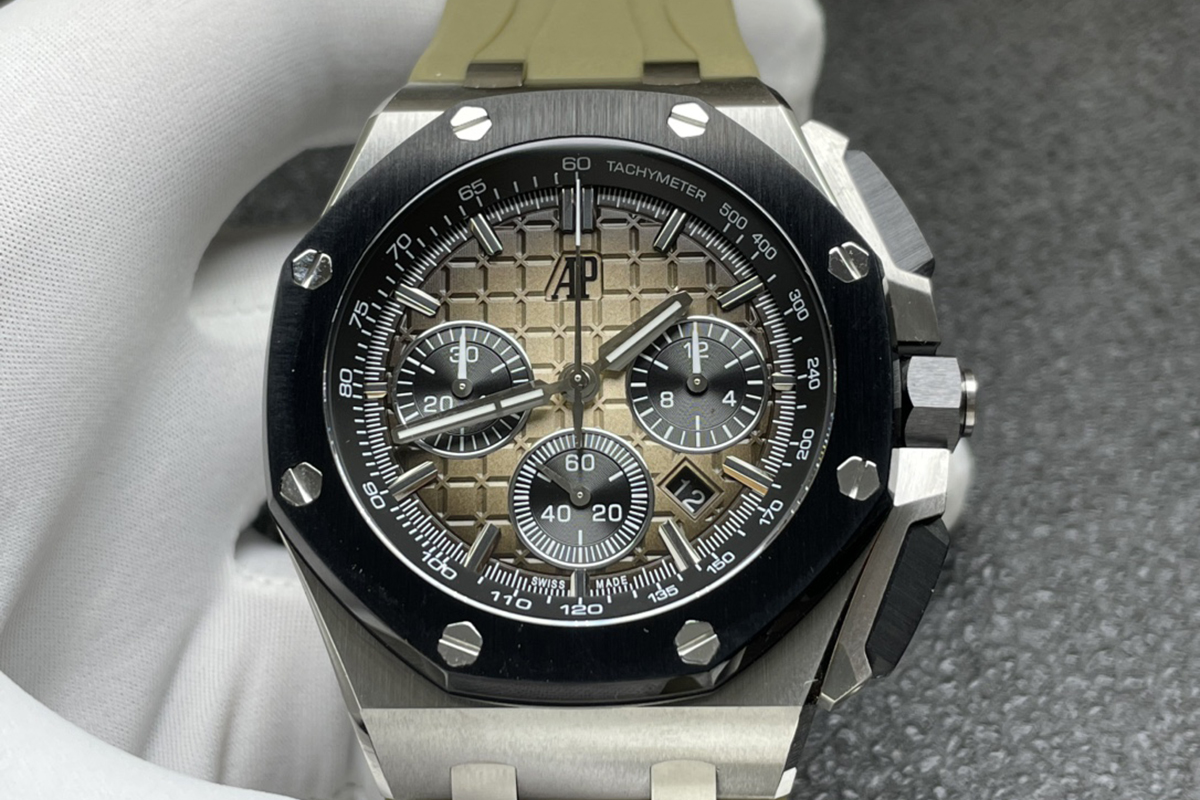 Royal Oak Offshore Novelty 43mm Smoked Light Brown Dial Ref. 26420SO.OO.A600CA.01