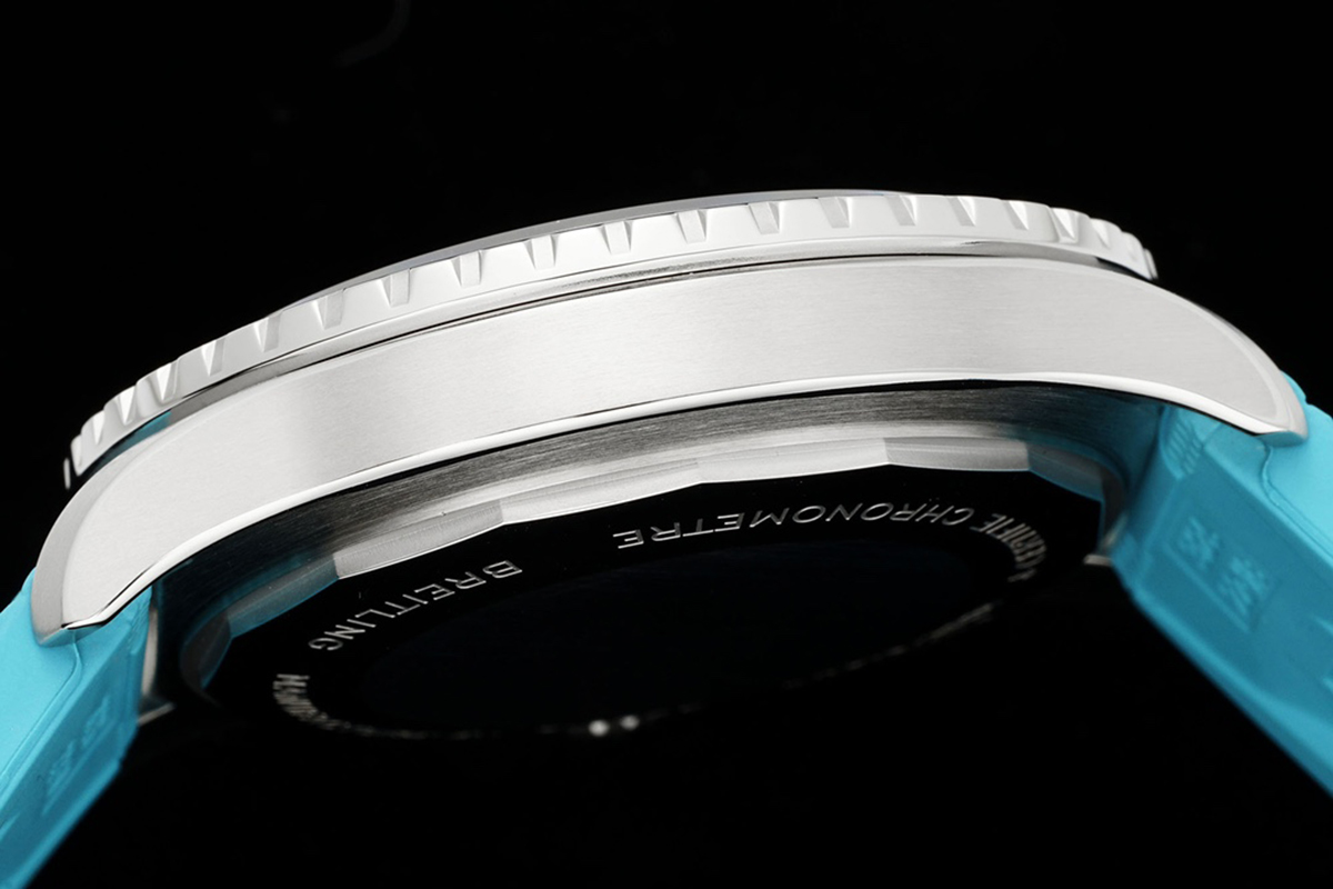 S*perocean Automatic 44 T*f*ny Blue Dial Ref: A17376211L2S1
